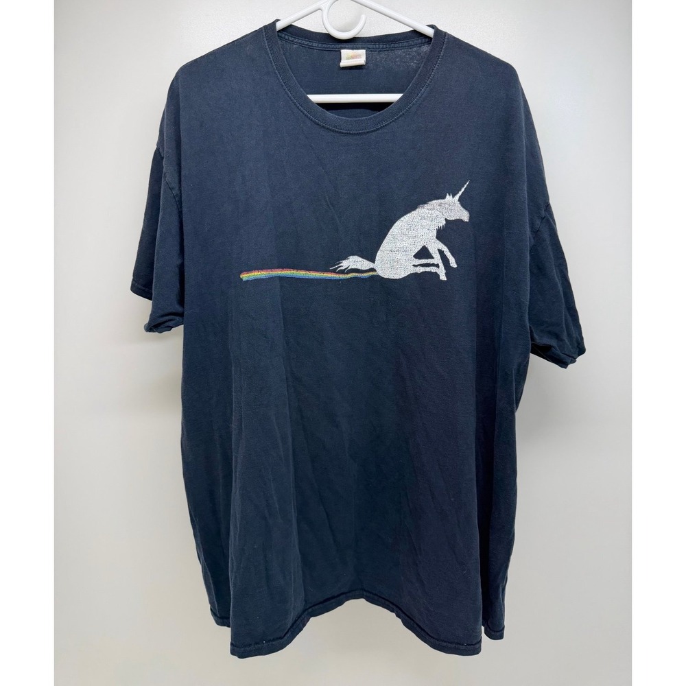 Vintage 90s Y2K Unicorn Rainbow Skid Marks Graphic T-Shirt Fruit of the Loom HD